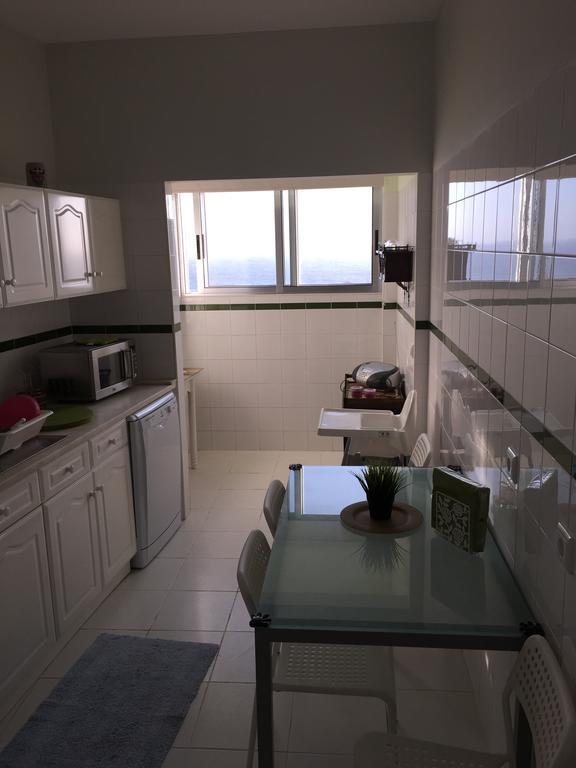 Апартаменты Flat with the sea view Порту Экстерьер фото